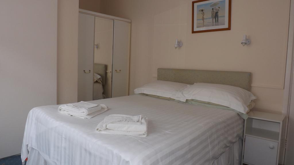 Seawold Guest House Saint Brélade Esterno foto